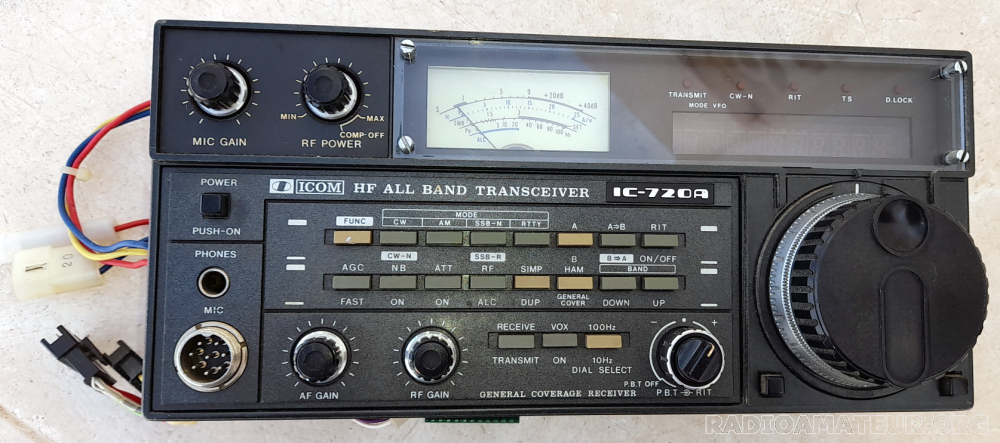 Photo 1 - Annonce radioamateur 407585 - ICOM SAV pour IC-720 - FACADE complète