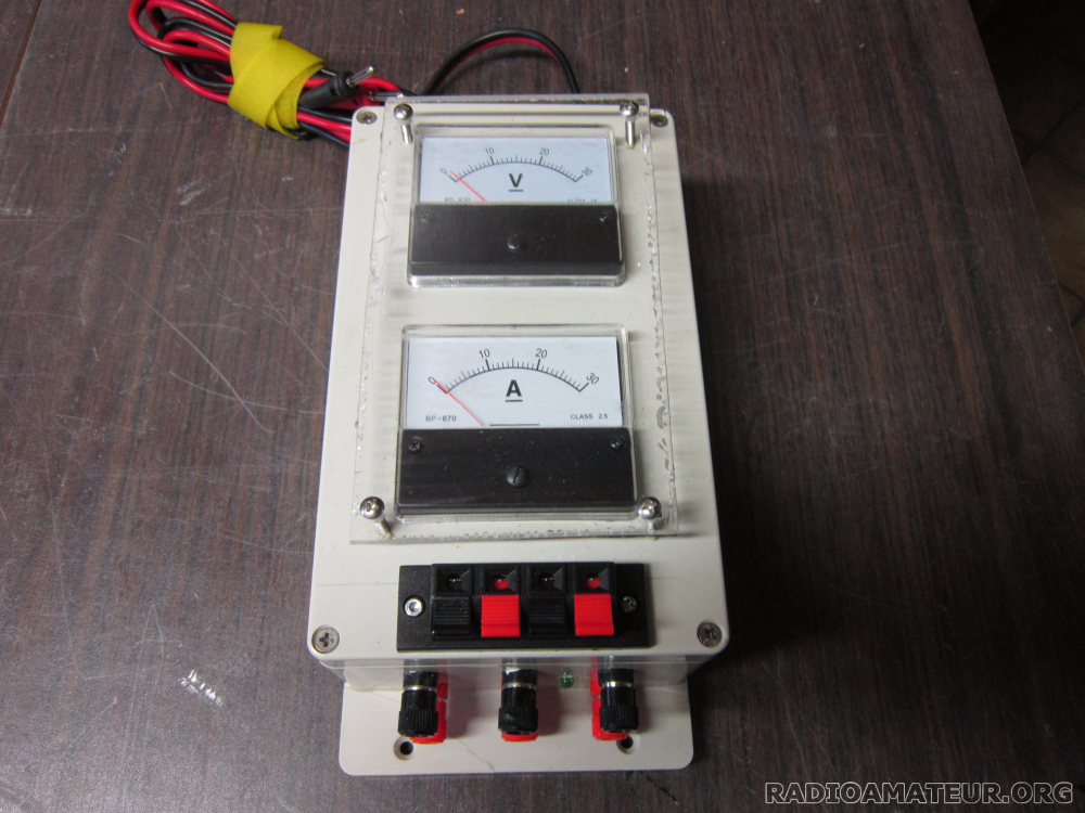 Photo 1 - Annonce radioamateur 405445 - Ampèremètre et voltmètre courant continu dans boîtier basse tension