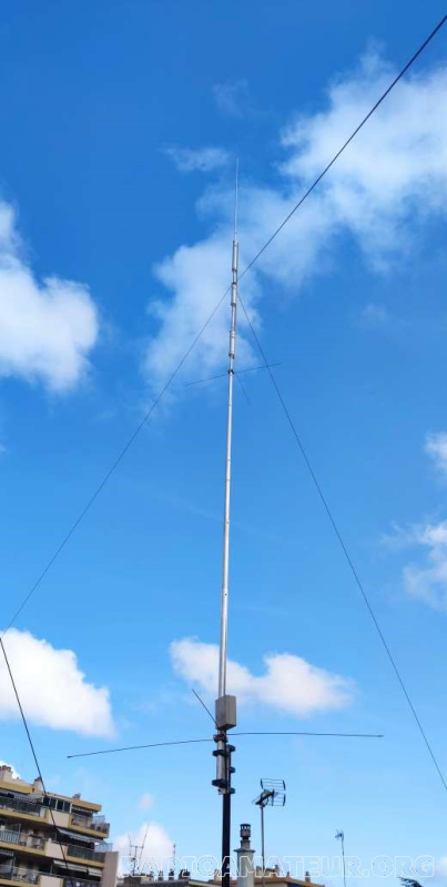 Photo 1 - Annonce radioamateur 407419 - Antenne verticale HF 8 bandes