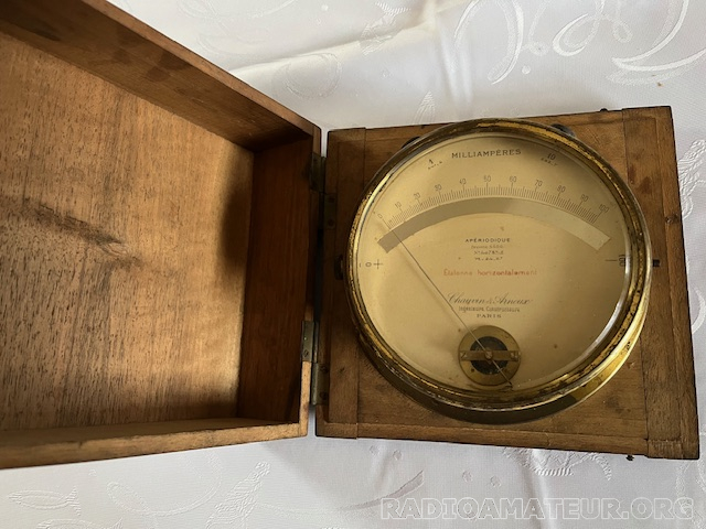 Photo 1 - Annonce radioamateur 427818 - Milliampéres mètre Chauvin & Arnoux