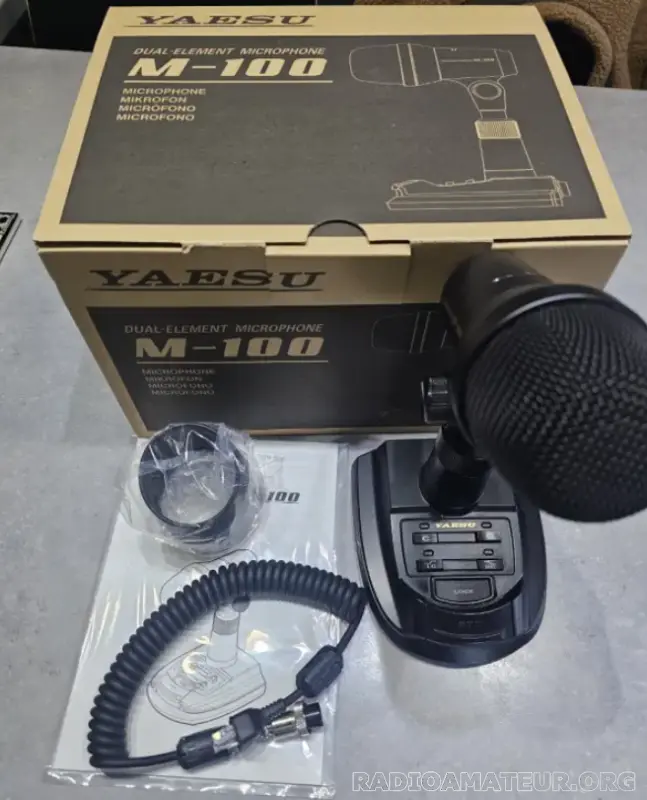 220 € - Yaesu M100